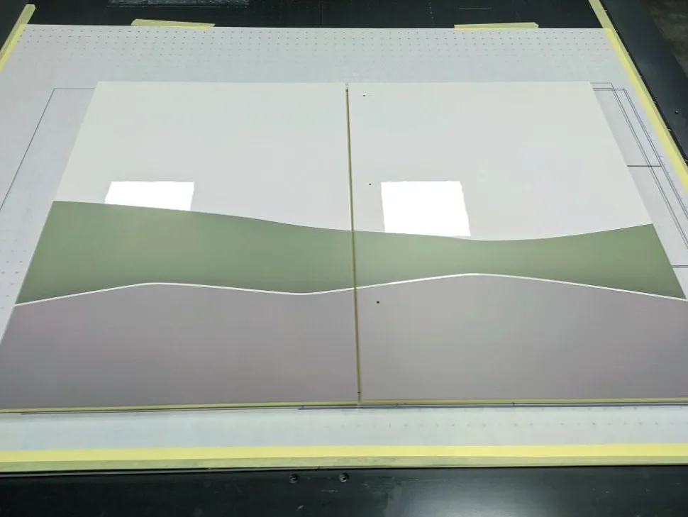 Madia 2 ante linea Sax in finitura Bianco Lucido con serigrafia