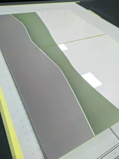 Madia 2 ante linea Sax in finitura Bianco Lucido con serigrafia