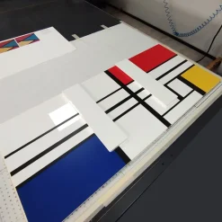 Madia 3 ante linea Sax in finitura Bianco Lucido con serigrafia Mondrian
