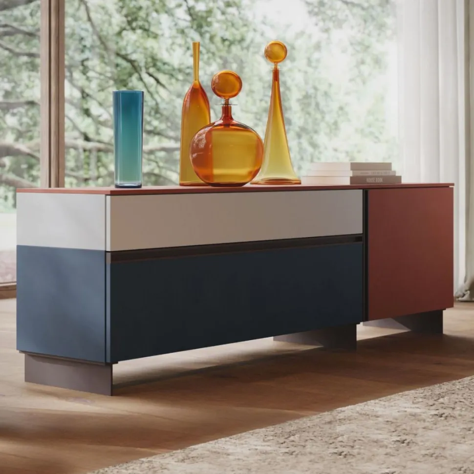 Madia con maniglia a gola 1 anta e 2 cassetti disponibile in 2 misure e 30 colori