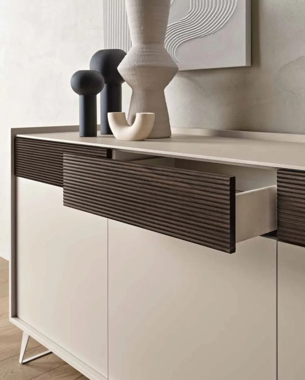 Madia Moderna a 3 ante e 3 cassetti con inserto Cannettato Colori e Piedini Personalizzabili