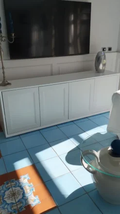 Madia moderna Bianco Opaco e Rovere 4 ante senza maniglia linea Tilt CLASSIC