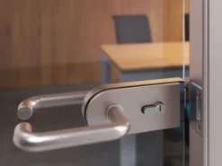 Maniglie per serrature di porte da interno in vetro Modello U disponibile in 3 colori