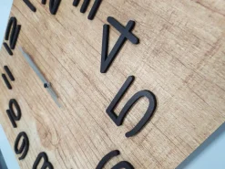 Orologio Aicon legno naturale e numeri neri