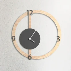 Orologio da parete HALO, effetto legno chiaro e antracite