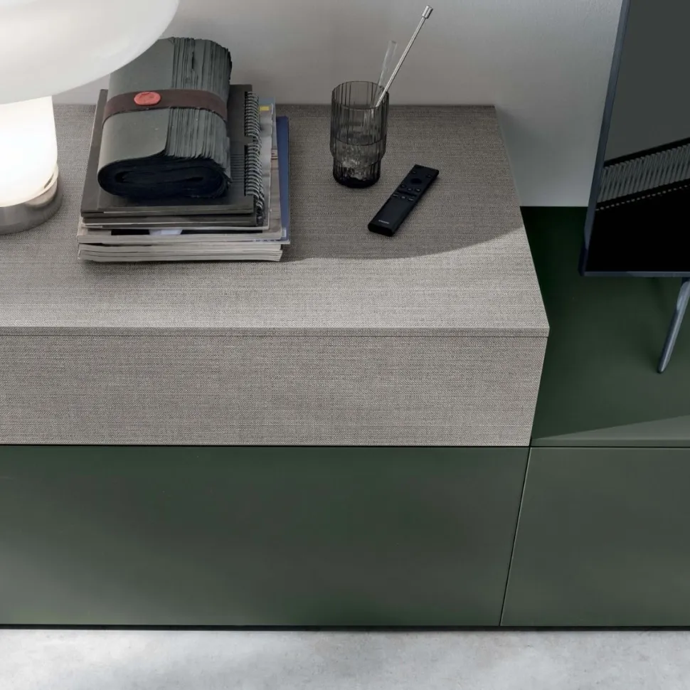 Parete attrezzata moderna componibile Marte linea Nais disponibile in vari colori