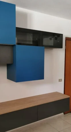 Parete attrezzata sospesa Smart linea Zafferano 15 colorazioni