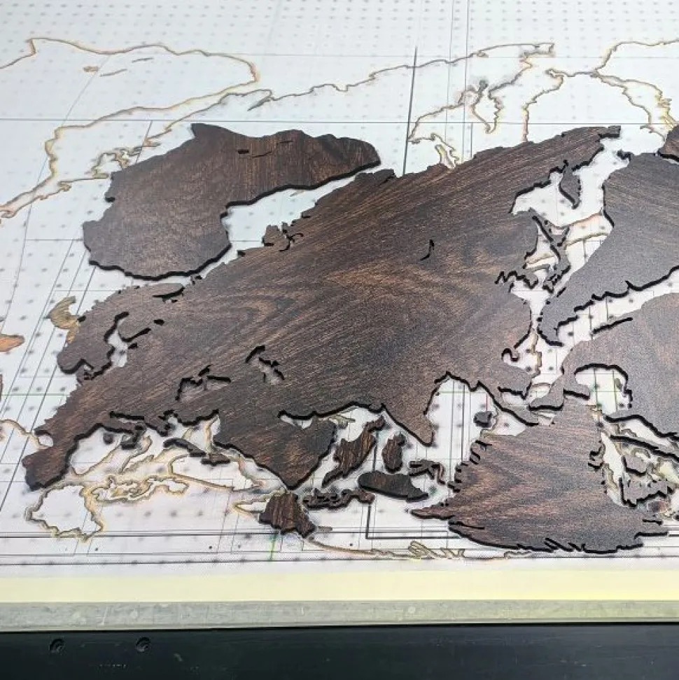 Planisfero da parete in tre misure effetto wenge