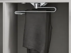 Porta pantaloni estraibile in Acciaio disponibile in 3 colori