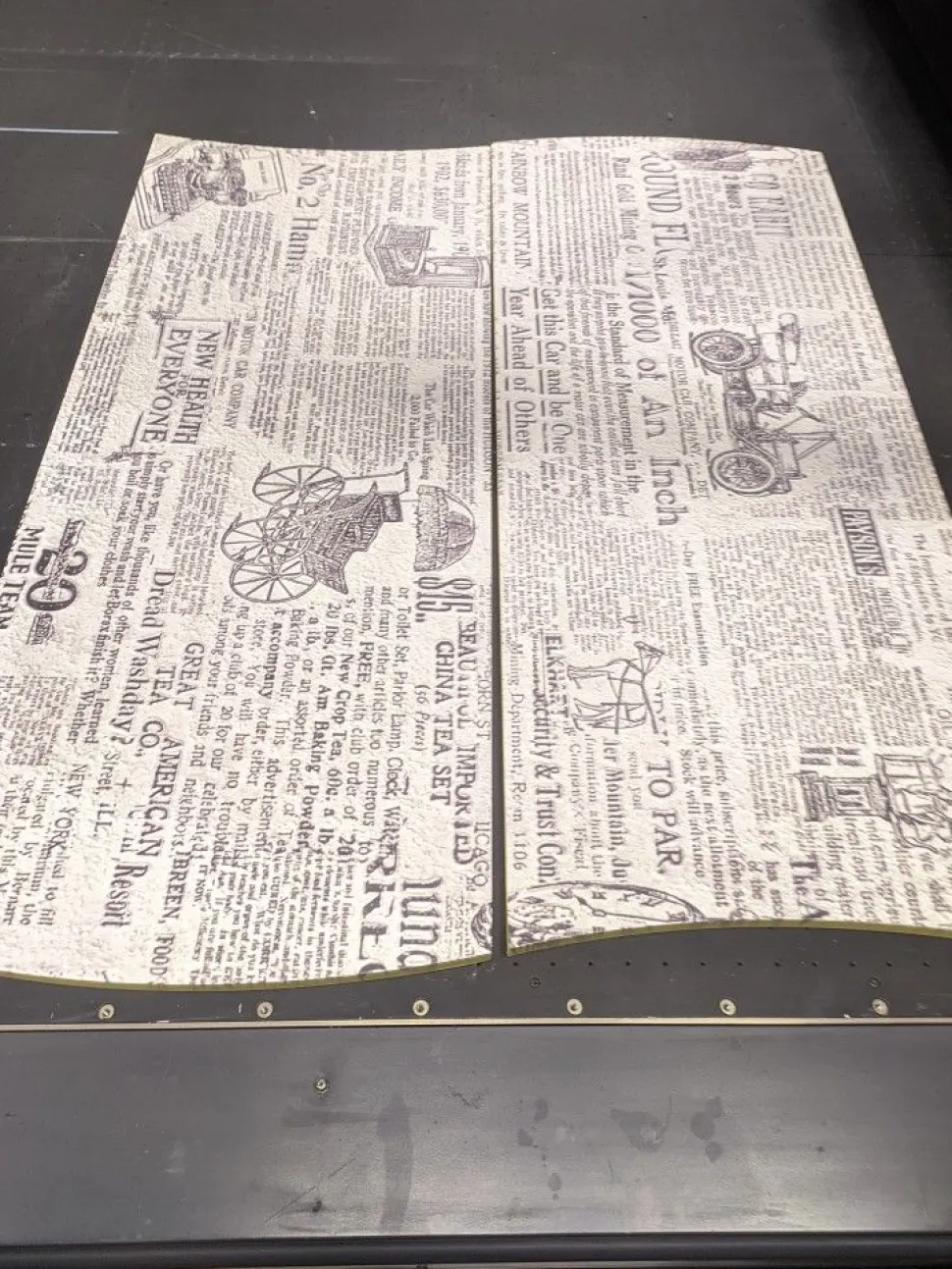 Scarpiera linea Mia 2 ante con serigrafia news paper