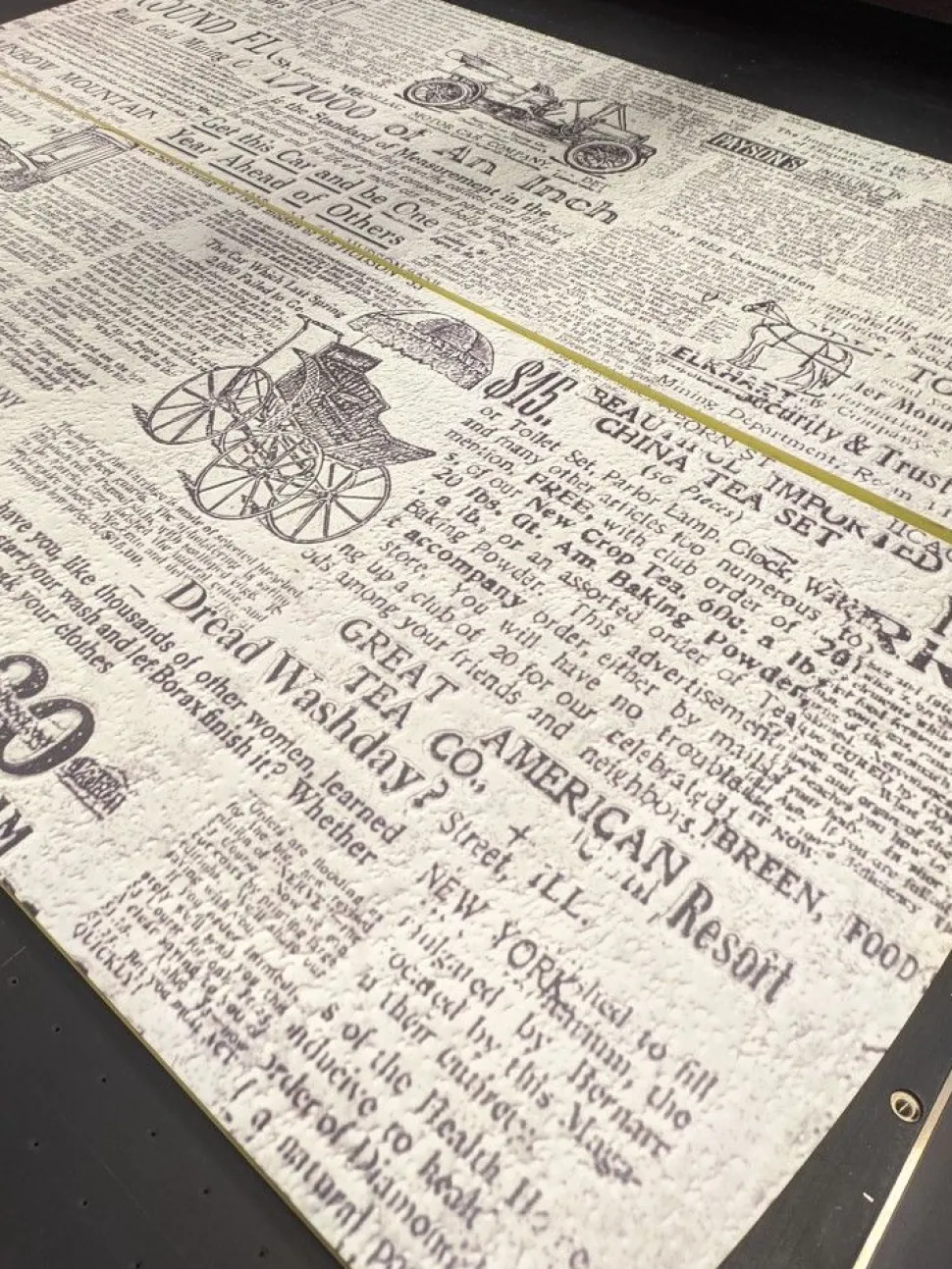 Scarpiera linea Mia 2 ante con serigrafia news paper