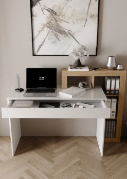 Scrivania moderna in Bianco Lucido e Rovere Cadiz con vani a giorno e cassetto L 138