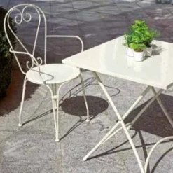 Sedia da giardino impilabile con braccioli Sirmione colore Avorio