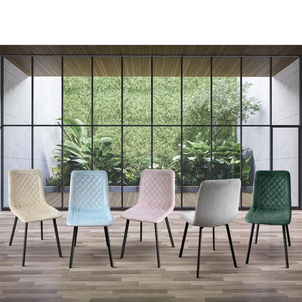 Sedia imbottita in velluto Marina disponibile in 7 colori