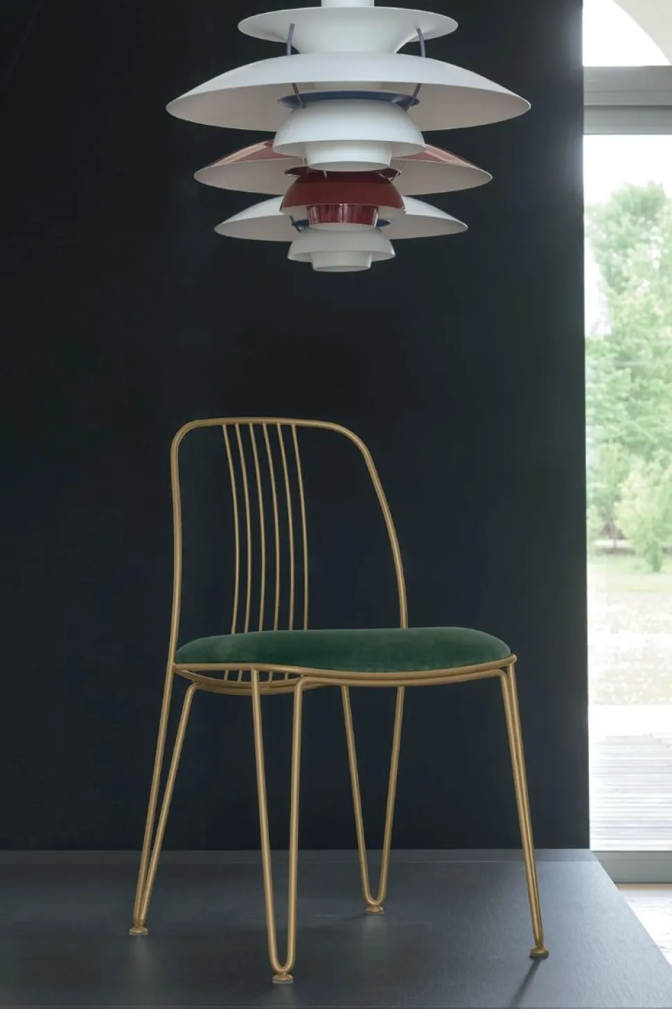 Sedia in metallo verniciato e seduta rivestita Granada disponibile in 7 colori