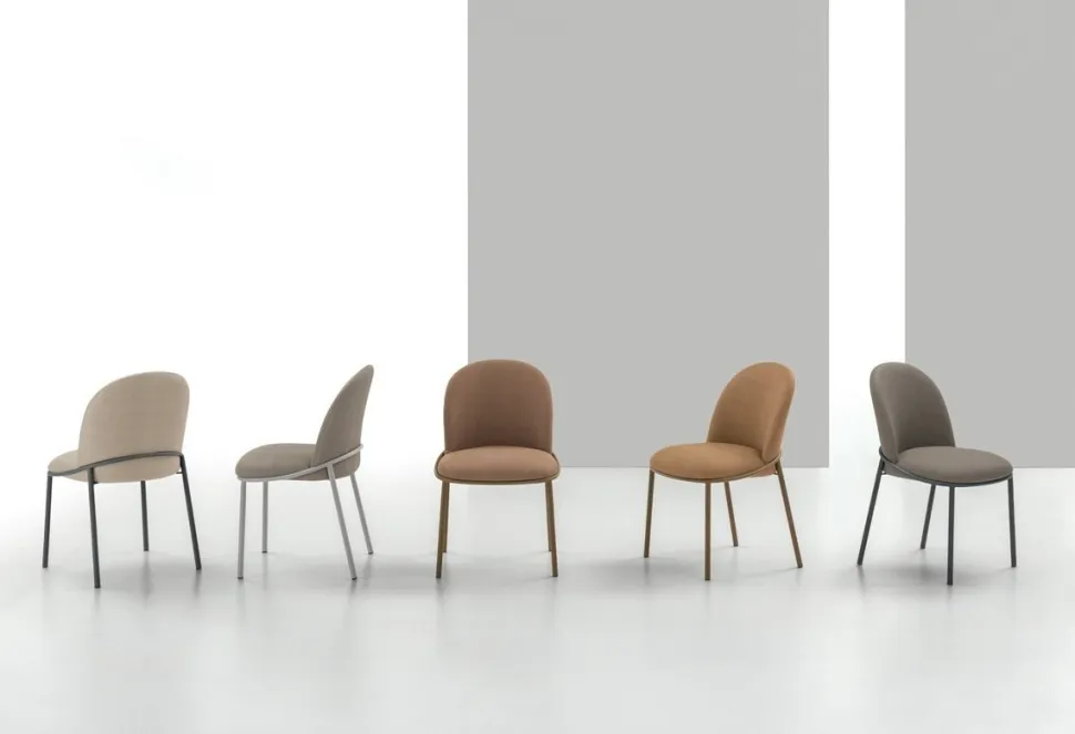 Sedia moderna e colorata imbottita e rivestita in tessuto Ofelia disponibile in 6 colori