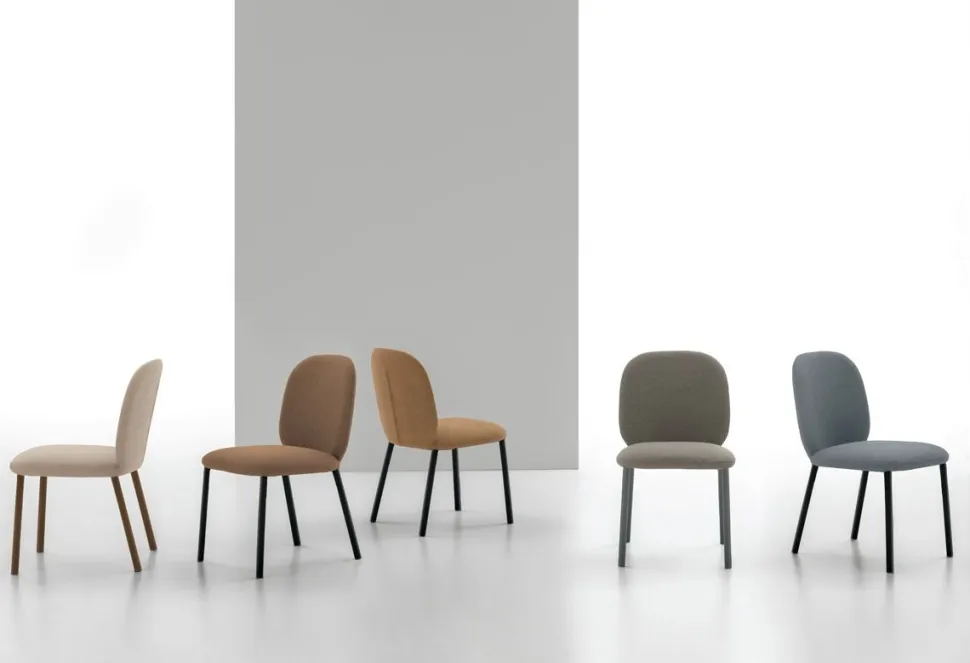 Sedia moderna e colorata imbottita e rivestita in tessuto Nara disponibile in 6 colori