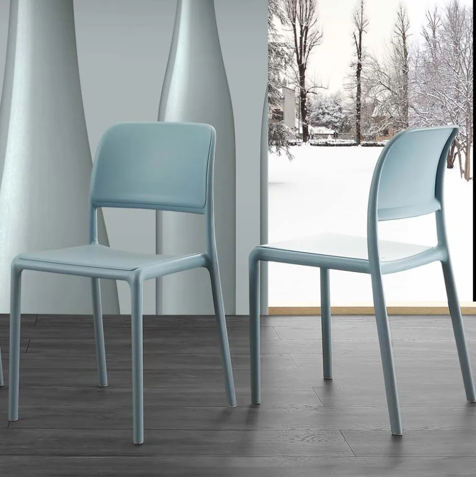 Sedia River in Resina rinforzata con fiberglass disponibile in 6 colori