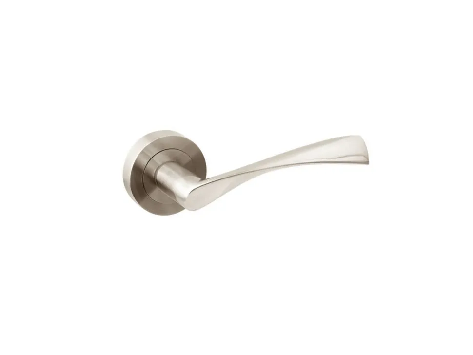 Set di maniglie per porte interne Twist con rosetta D.50mm in Alluminio colore Nichelado satinato