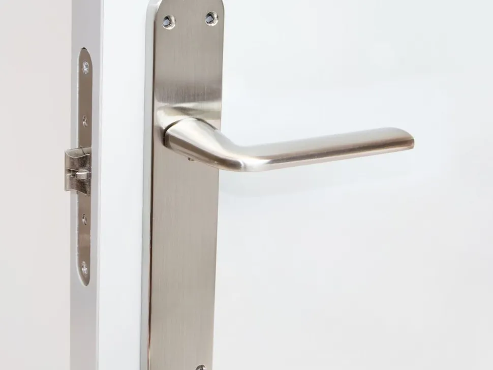 Set di maniglie per porte interne Sydney con piastre 43x250 mm in Alluminio e Zama