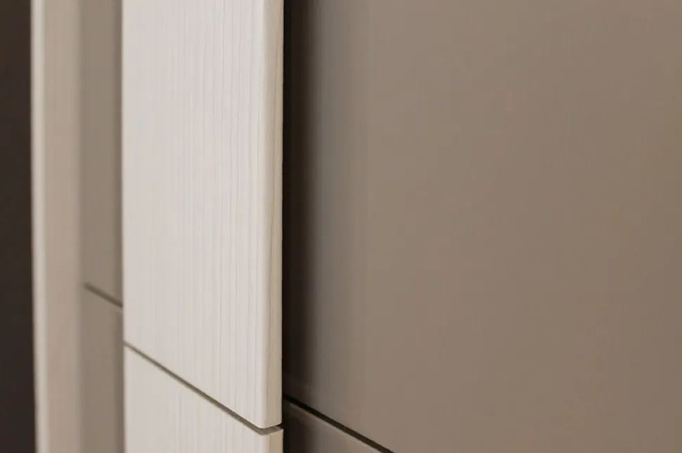 Settimino moderno 6 cassetti con maniglia integrata in MDF disponibile in vari colori