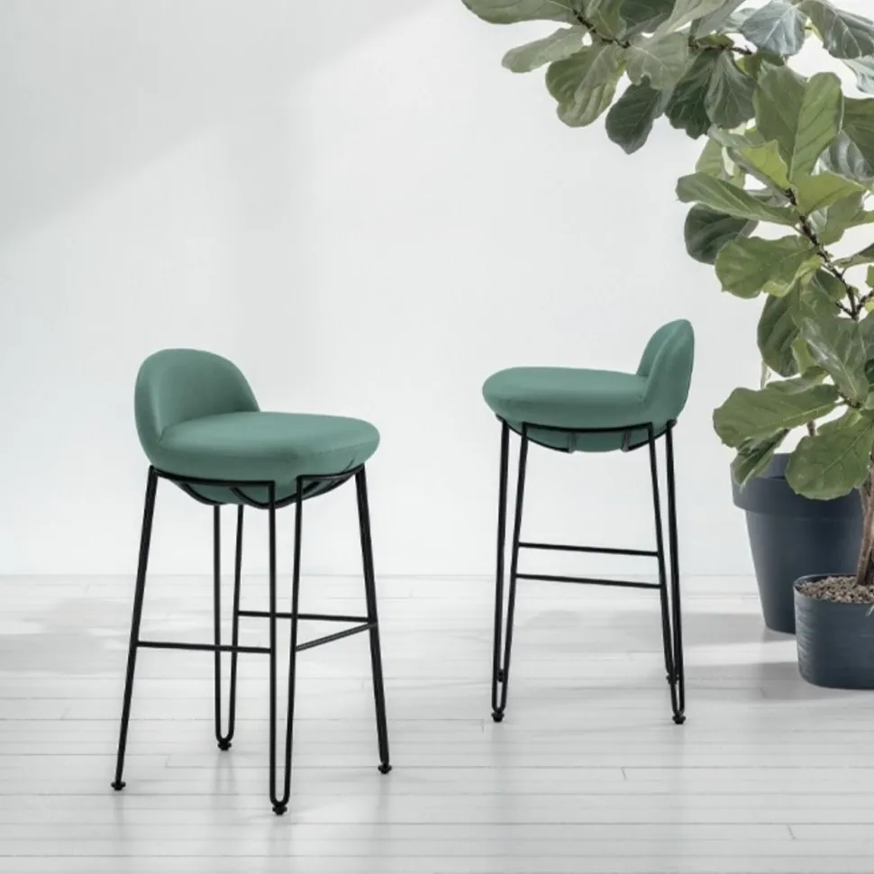 Sgabello fisso con seduta rivestita in tessuto Vovo PLUS disponibile in 6 colori