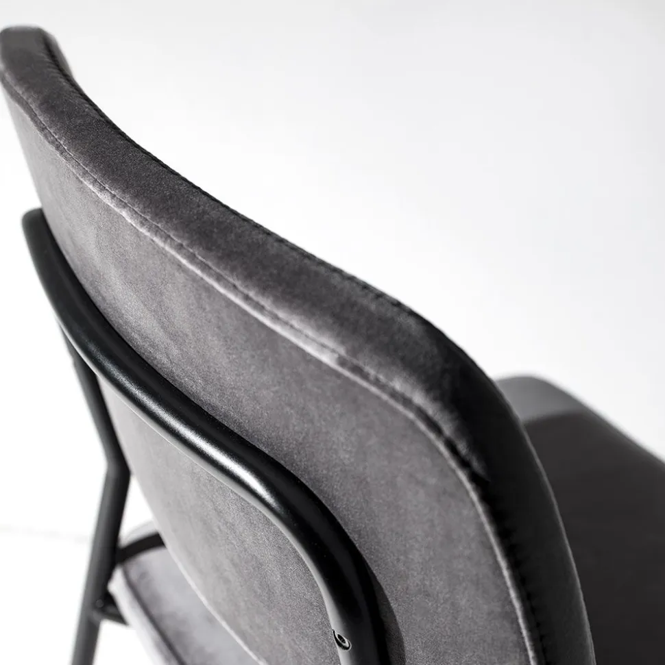 Sgabello Ginger disponibile in 6 colorazioni