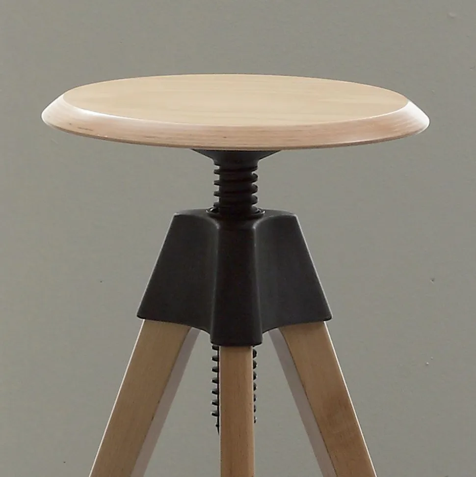 Sgabello girevole Giotto disponibile in 2 misure