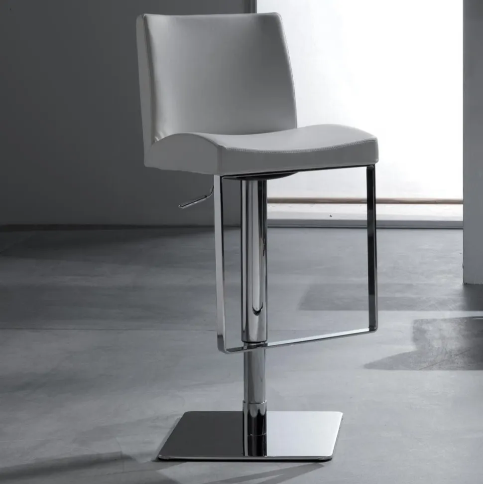 Sgabello Maxim disponibile in 3 colori