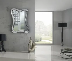 Specchiera sagomata Spot disponibile in 2 misure