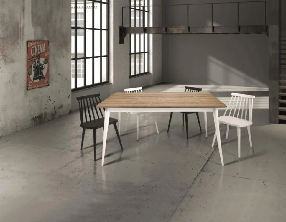 Tavolo allungabile Alin in finitura Bianco e Rovere disponibile in 2 misure