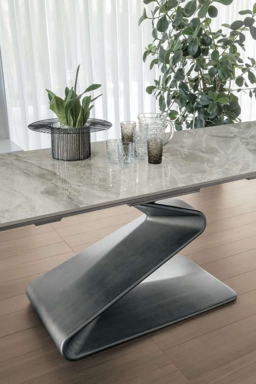 Tavolo allungabile con piano rettangolare in Gres Zed disponibile in vari colori L 180