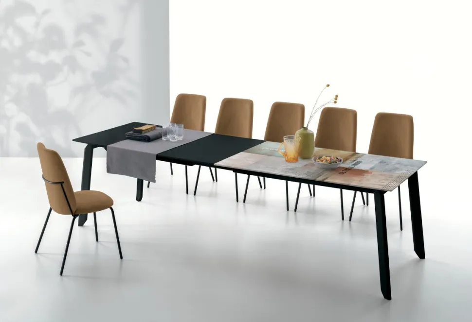 Tavolo allungabile con piano rettangolare in gres porcellanato Efesto disponibile in vari colori L 130