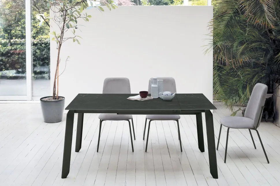 Tavolo allungabile con piano rettangolare in gres porcellanato Efesto disponibile in vari colori L 110