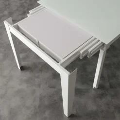 Tavolo allungabile Long Way con piano in Vetro Temperato