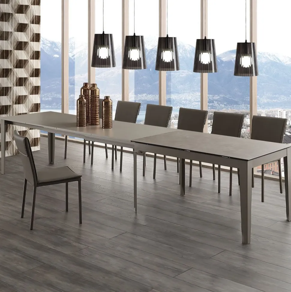 Tavolo allungabile Long Way con piano in Vetro Ceramica
