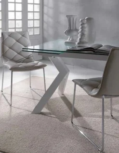 Tavolo allungabile Tokyo Glass disponibile in tre colorazioni
