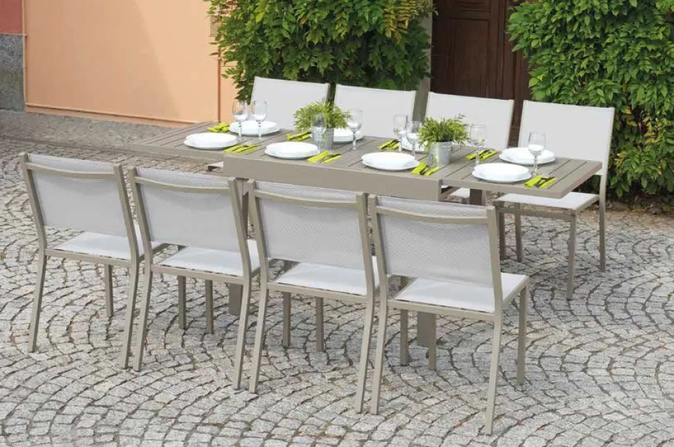 Tavolo da giardino allungabile Capannori disponibile in 3 colori
