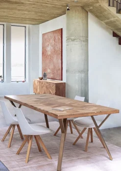 Tavolo fisso in legno massello Raida disponibile in 2 misure