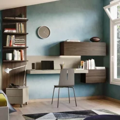 Zona studio moderna con scrivania sospesa finitura Argilla e Noce moro disponibile in vari colori
